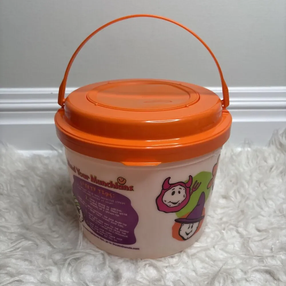 Dunkin Donuts Happy Halloween Munchkins Bucket Glow In The Dark With Lid